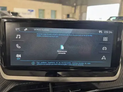 Photo 14 Peugeot 2008  PureTech 100 S&S BVM6