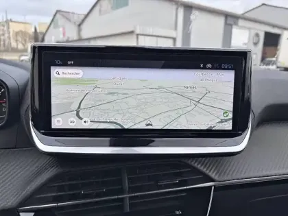 Photo 46 Peugeot 2008  PureTech 100 S&S BVM6