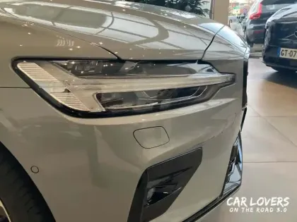 Photo 26 Volvo V60 Gén. II Ph1 NG2 Ultra Style Dark 5