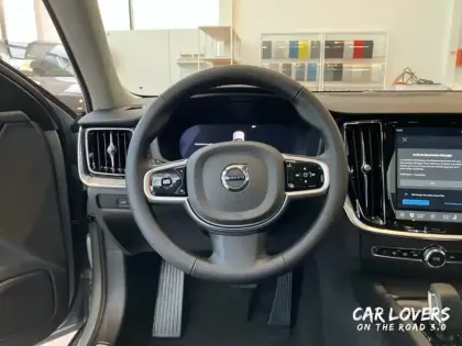 Photo 8 Volvo V60 Gén. II Ph1 NG2 Ultra Style Dark 5