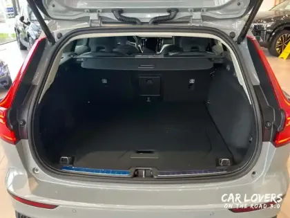 Photo 14 Volvo V60 Gén. II Ph1 NG2 Ultra Style Dark 5