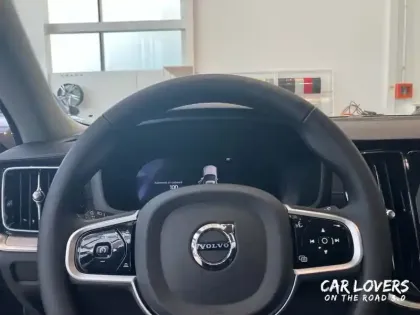 Photo 10 Volvo V60 Gén. II Ph1 NG2 Ultra Style Dark 5