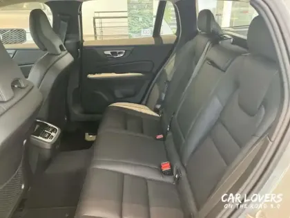 Photo 13 Volvo V60 Gén. II Ph1 NG2 Ultra Style Dark 5