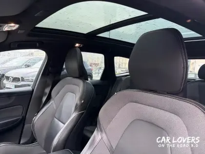 Photo 28 Volvo Xc60  T8 Recharge AWD 303 ch + 87 ch Geartronic 8