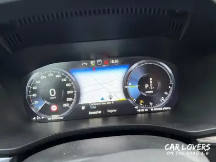 Photo 17 Volvo Xc60  T8 Recharge AWD 303 ch + 87 ch Geartronic 8