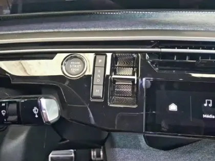 Photo 13 Peugeot 3008  Hybrid 136 e-DCS6