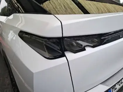 Photo 16 Peugeot 3008  Hybrid 136 e-DCS6