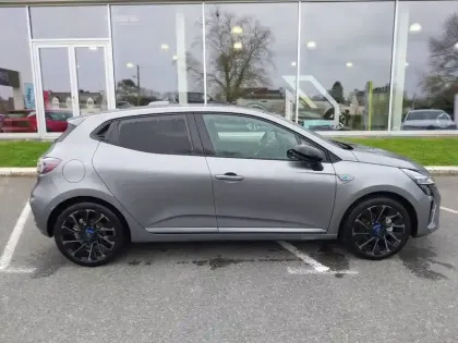 Photo 5 Renault Clio  E-Tech full hybrid 145 ch GSR2
