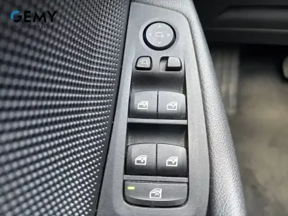 Photo 18 BMW Serie 1 118i 140 ch DKG7