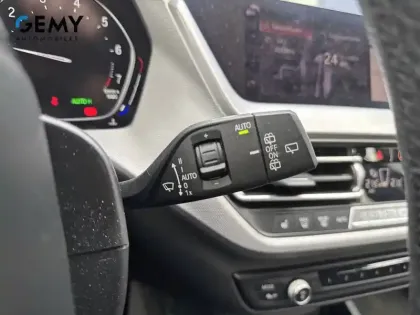 Photo 16 BMW Serie 1 118i 140 ch DKG7