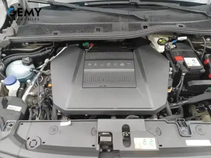 Photo 5 Peugeot 208  Electrique 50 kWh 136ch