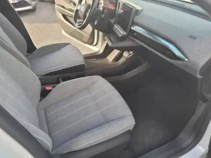 Photo 16 Renault Megane  E-Tech EV40 130ch standard charge