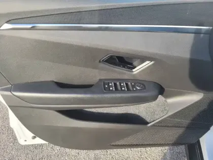 Photo 23 Renault Megane  E-Tech EV40 130ch standard charge