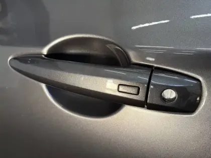 Photo 56 Nissan Juke  HYBRID 143