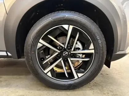 Photo 83 Nissan Juke  HYBRID 143