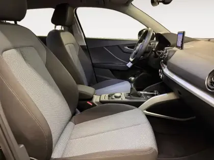 Photo 10 Audi Q2  35 TFSI COD 150 BVM6