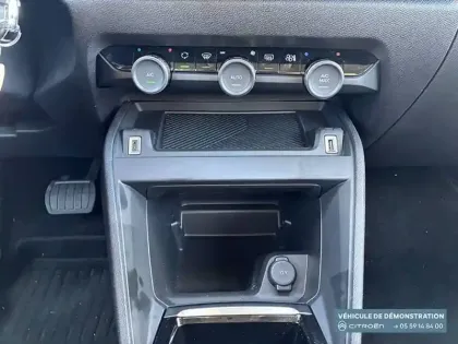 Photo 18 Citroën C4  Hybride 136 e-DCS6