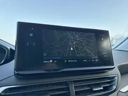 Photo 25 Peugeot 3008  BlueHDi 130ch S&S EAT8