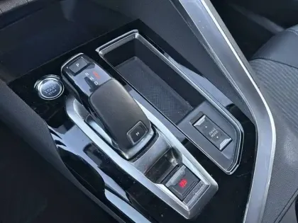 Photo 13 Peugeot 3008  BlueHDi 130ch S&S EAT8