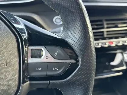 Photo 14 Peugeot 208  PureTech 100 S&S BVM6