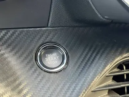 Photo 22 Peugeot 208  PureTech 100 S&S BVM6