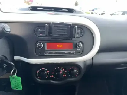 Photo 10 Renault Twingo  III SCe 65 - 20