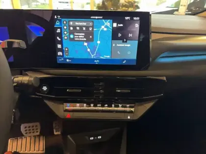 Photo 11 Renault Clio  E-Tech full hybrid 160 ch