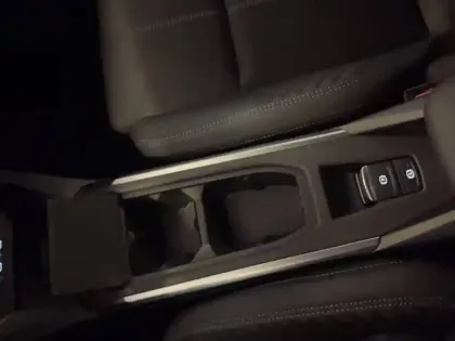 Photo 26 Renault Clio  E-Tech full hybrid 160 ch