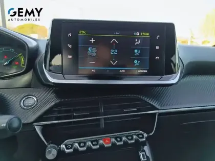 Photo 14 Peugeot 208  Electrique 50 kWh 136ch