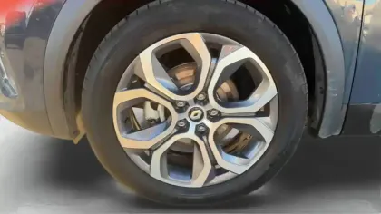 Photo 10 Renault Captur  E-Tech full hybrid 145