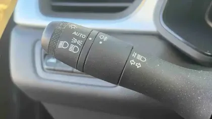 Photo 13 Renault Captur  E-Tech full hybrid 145