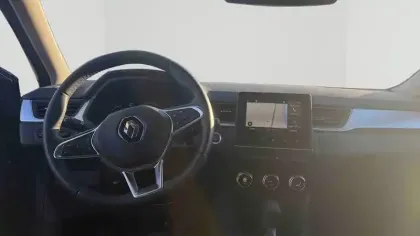 Photo 6 Renault Captur  E-Tech full hybrid 145