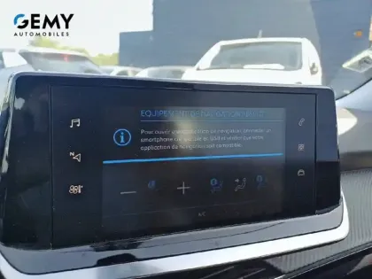 Photo 14 Peugeot 2008  PureTech 100 S&S BVM6