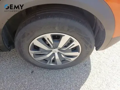 Photo 10 Peugeot 2008  PureTech 100 S&S BVM6