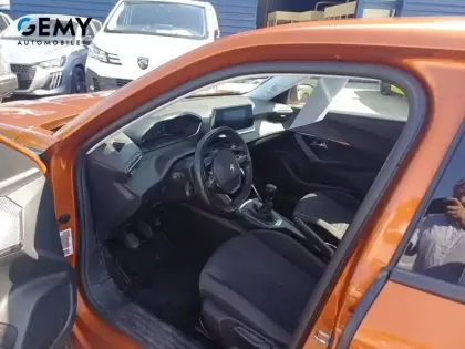 Photo 7 Peugeot 2008  PureTech 100 S&S BVM6