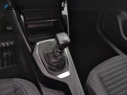 Photo 13 Peugeot 208  PureTech 100 S&S BVM6