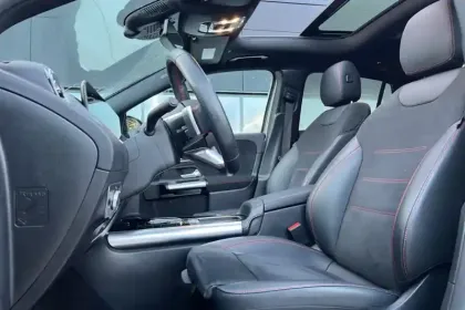 Photo 9 Mercedes GLA  200 d 8G-DCT