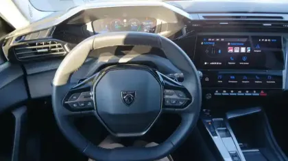 Photo 17 Peugeot 308  PHEV 180 e-EAT8