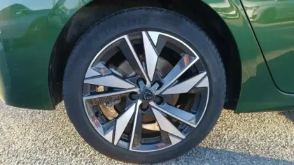 Photo 13 Peugeot 308  PHEV 180 e-EAT8