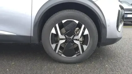 Photo 10 Peugeot 2008  Hybrid 136 e-DCS6