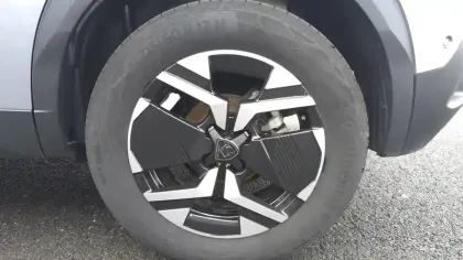 Photo 8 Peugeot 2008  Hybrid 136 e-DCS6