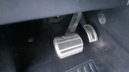 Photo 32 Peugeot 208  Electrique 50 kWh 136ch