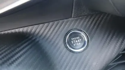 Photo 27 Peugeot 208  Electrique 50 kWh 136ch