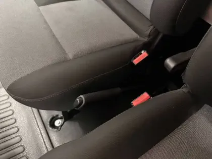 Photo 20 Renault Master  FGN TRAC F3500 L2H2 BLUE DCI 135