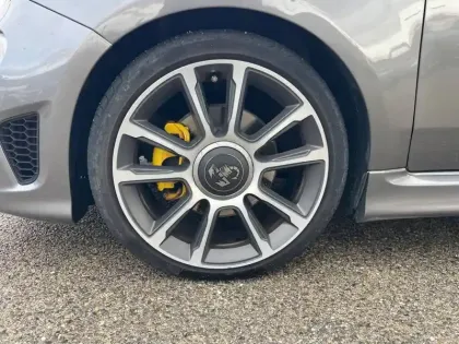 Photo 8 Abarth 500 595 1.4 Turbo 16V T-Jet 165 ch BVA5