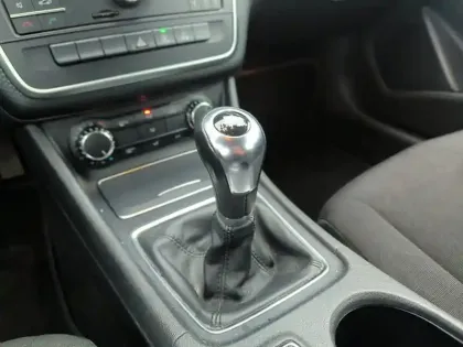 Photo 13 Mercedes Classe A  180