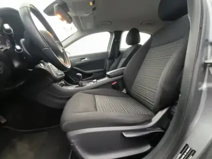 Photo 14 Mercedes Classe A  180