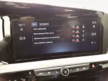 Photo 21 Opel Mokka  Electrique 136 ch & Batterie 50 kWh