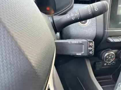 Photo 23 Renault Clio  Blue dCi 100 ch GSR2