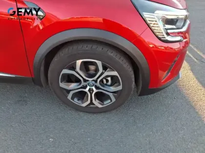 Photo 12 Renault Captur  E-Tech Plug-in 160 - 21